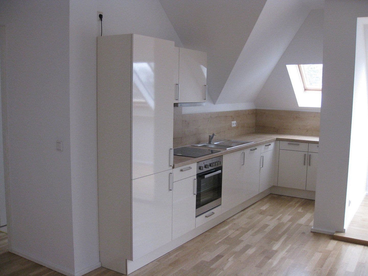 Prenájom bytu 3-izbový 103 m², Berliner Straße 90, Strausberg, Brandenbursko Prenájom bytu 3-izbový 103 m², Berliner Straße 90, Strausberg, Brandenbursko