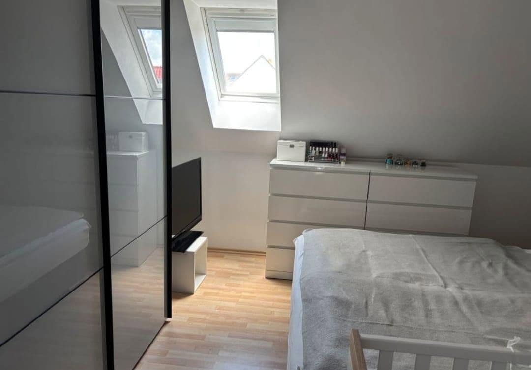 Prenájom bytu 4-izbový 103 m², Reichsdorfstraße 5, Sennfeld, Bavorsko Prenájom bytu 4-izbový 103 m², Reichsdorfstraße 5, Sennfeld, Bavorsko