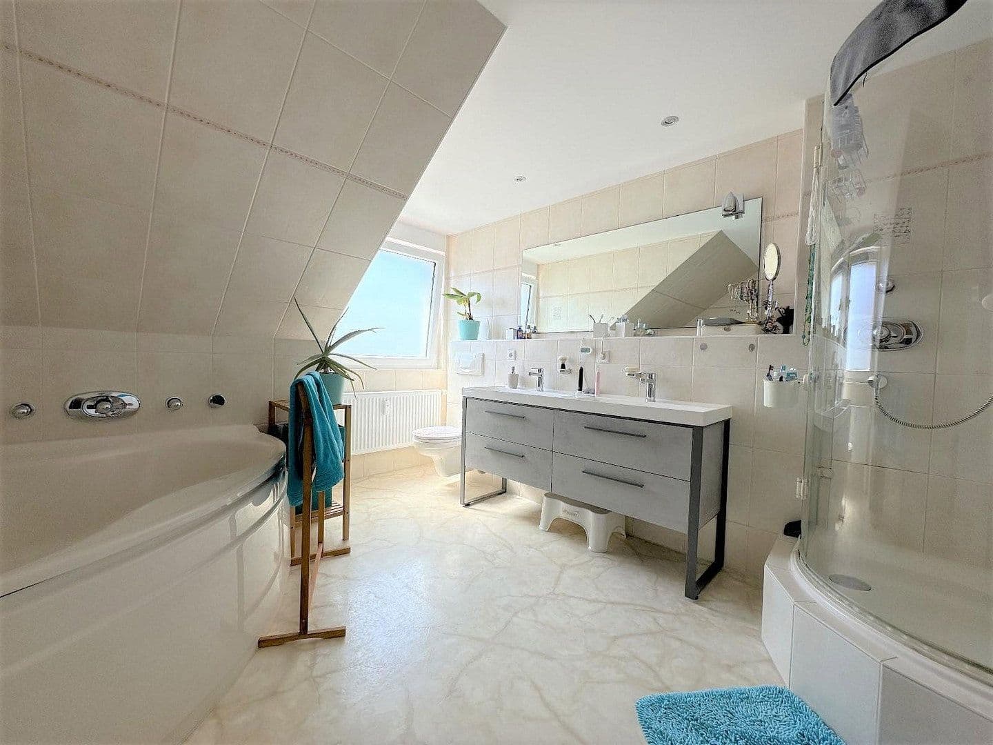 Predaj bytu 4-izbový 116 m², Kaisersbacher Str. 15, Fellbach, Bádensko-Wurttembersko Predaj bytu 4-izbový 116 m², Kaisersbacher Str. 15, Fellbach, Bádensko-Wurttembersko