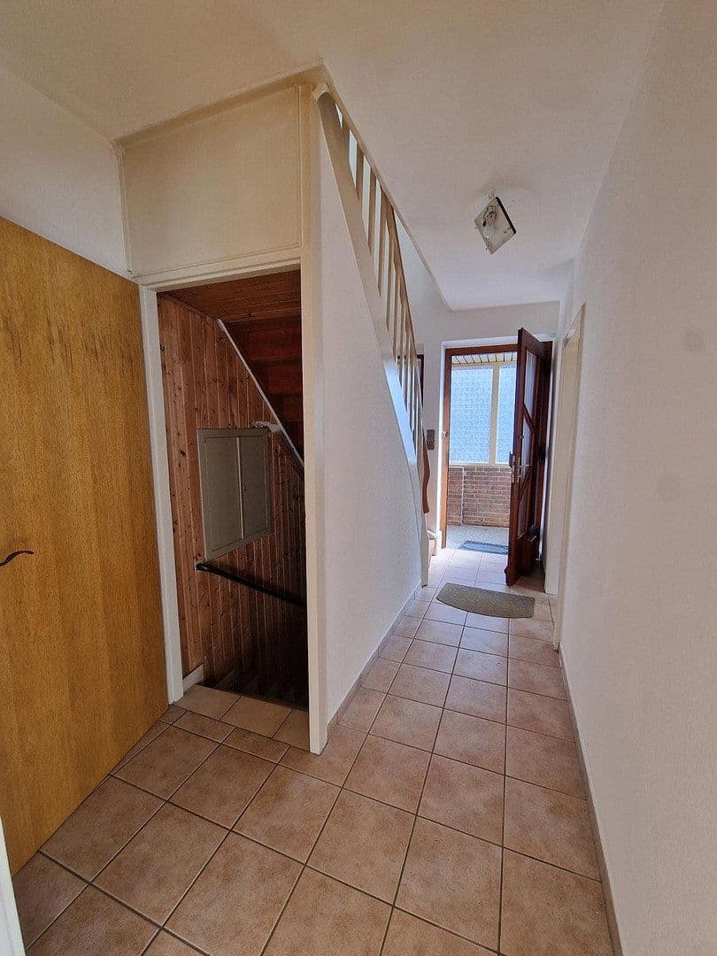 Prenájom domu 115 m², pozemok 650 m², Düren, Severné Porýnie - Westfálsko Prenájom domu 115 m², pozemok 650 m², Düren, Severné Porýnie - Westfálsko