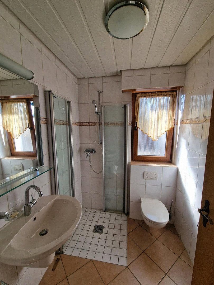 Prenájom domu 115 m², pozemok 650 m², Düren, Severné Porýnie - Westfálsko Prenájom domu 115 m², pozemok 650 m², Düren, Severné Porýnie - Westfálsko
