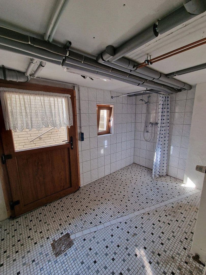 Prenájom domu 115 m², pozemok 650 m², Düren, Severné Porýnie - Westfálsko Prenájom domu 115 m², pozemok 650 m², Düren, Severné Porýnie - Westfálsko