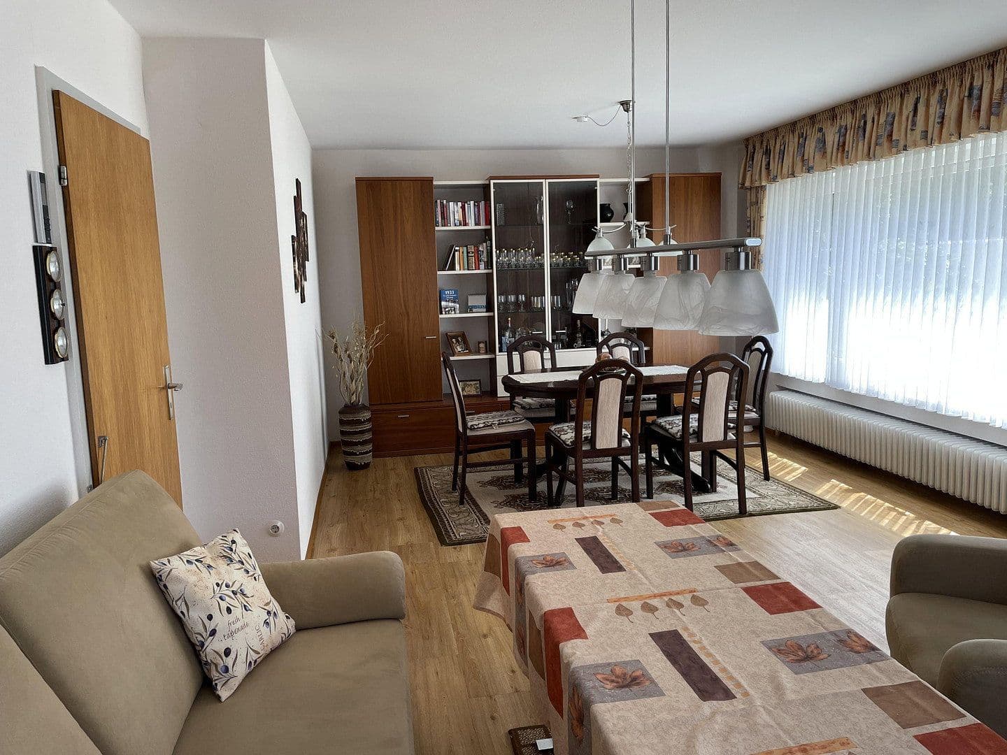 Predaj domu 116 m², pozemok 485 m², Gundelsheim, Bádensko-Wurttembersko Predaj domu 116 m², pozemok 485 m², Gundelsheim, Bádensko-Wurttembersko