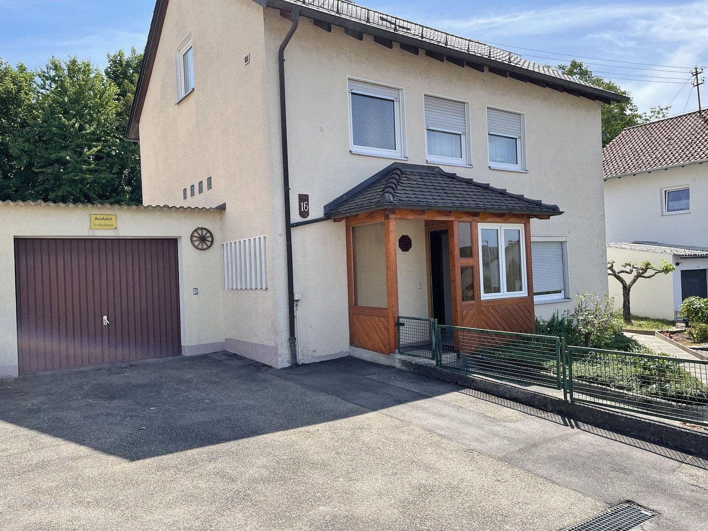 Predaj domu 116 m², pozemok 485 m², Gundelsheim, Bádensko-Wurttembersko Predaj domu 116 m², pozemok 485 m², Gundelsheim, Bádensko-Wurttembersko