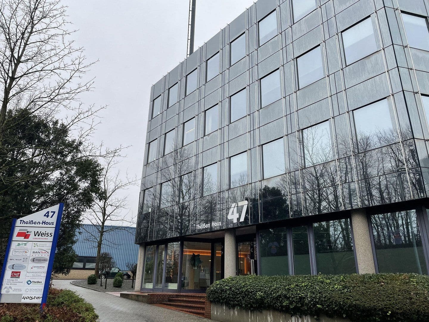 Prenájom kancelárie 25 m², Formerstraße 47, Ratingen, Severné Porýnie - Westfálsko Prenájom kancelárie 25 m², Formerstraße 47, Ratingen, Severné Porýnie - Westfálsko