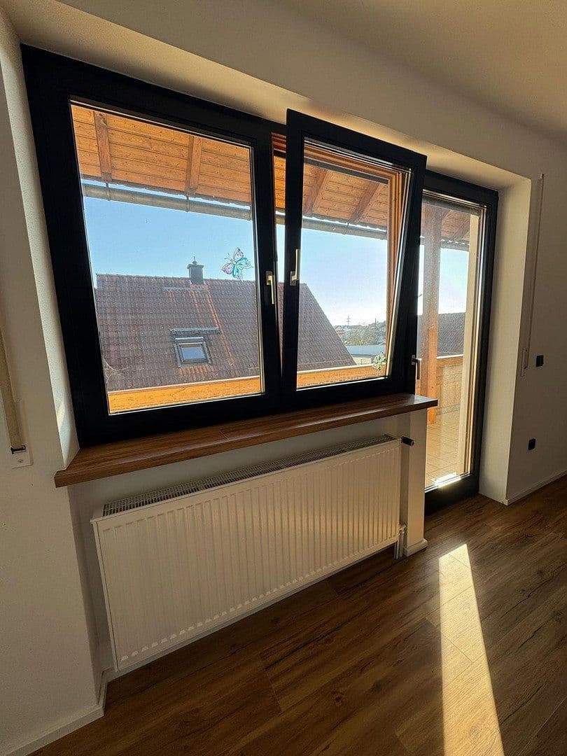 Prenájom bytu 3-izbový 115 m², Hepberg, Bavorsko Prenájom bytu 3-izbový 115 m², Hepberg, Bavorsko