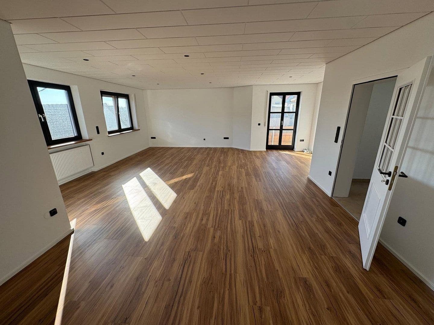 Prenájom bytu 3-izbový 115 m², Hepberg, Bavorsko Prenájom bytu 3-izbový 115 m², Hepberg, Bavorsko