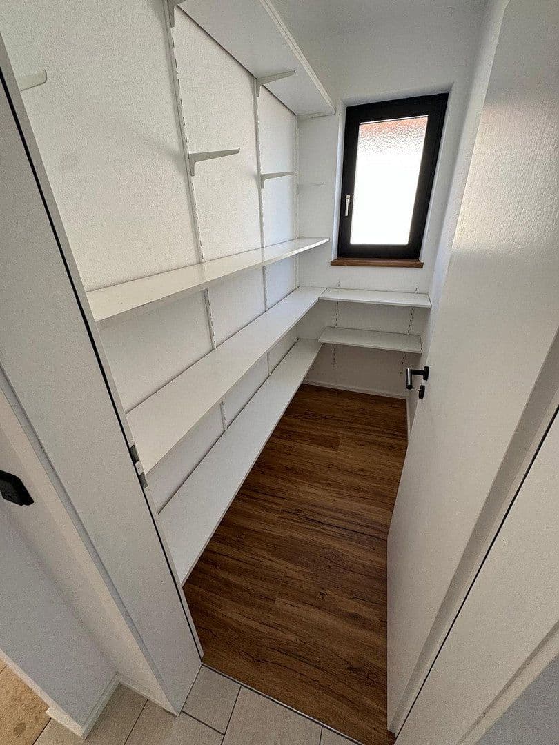Prenájom bytu 3-izbový 115 m², Hepberg, Bavorsko Prenájom bytu 3-izbový 115 m², Hepberg, Bavorsko