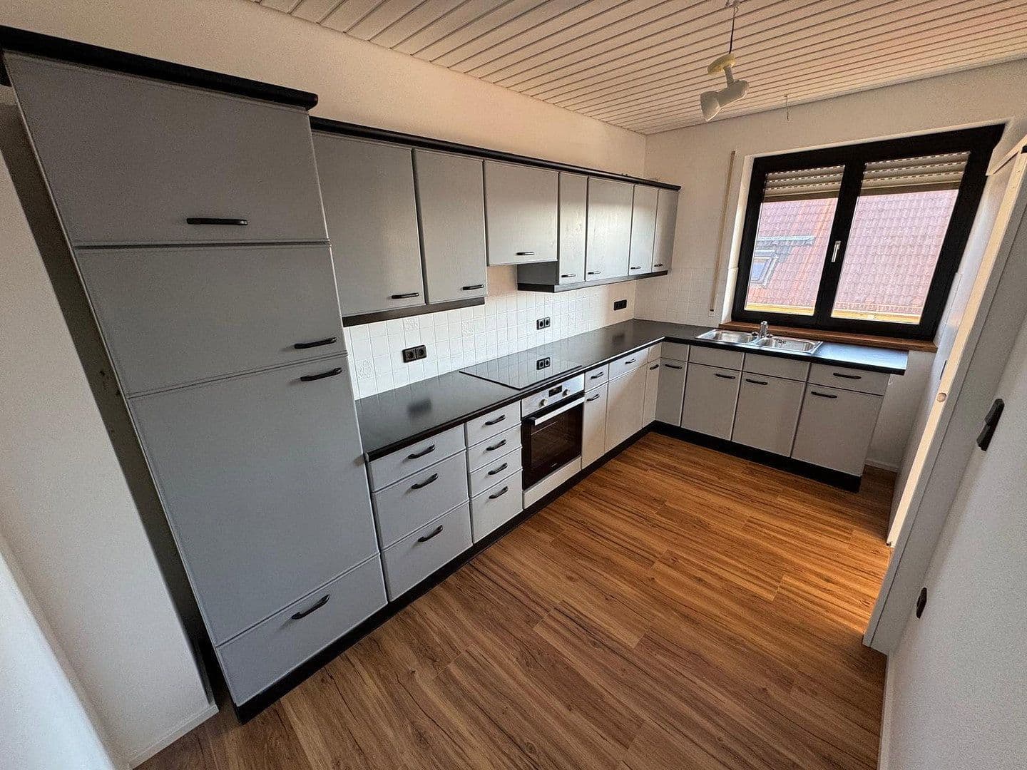 Prenájom bytu 3-izbový 115 m², Hepberg, Bavorsko Prenájom bytu 3-izbový 115 m², Hepberg, Bavorsko