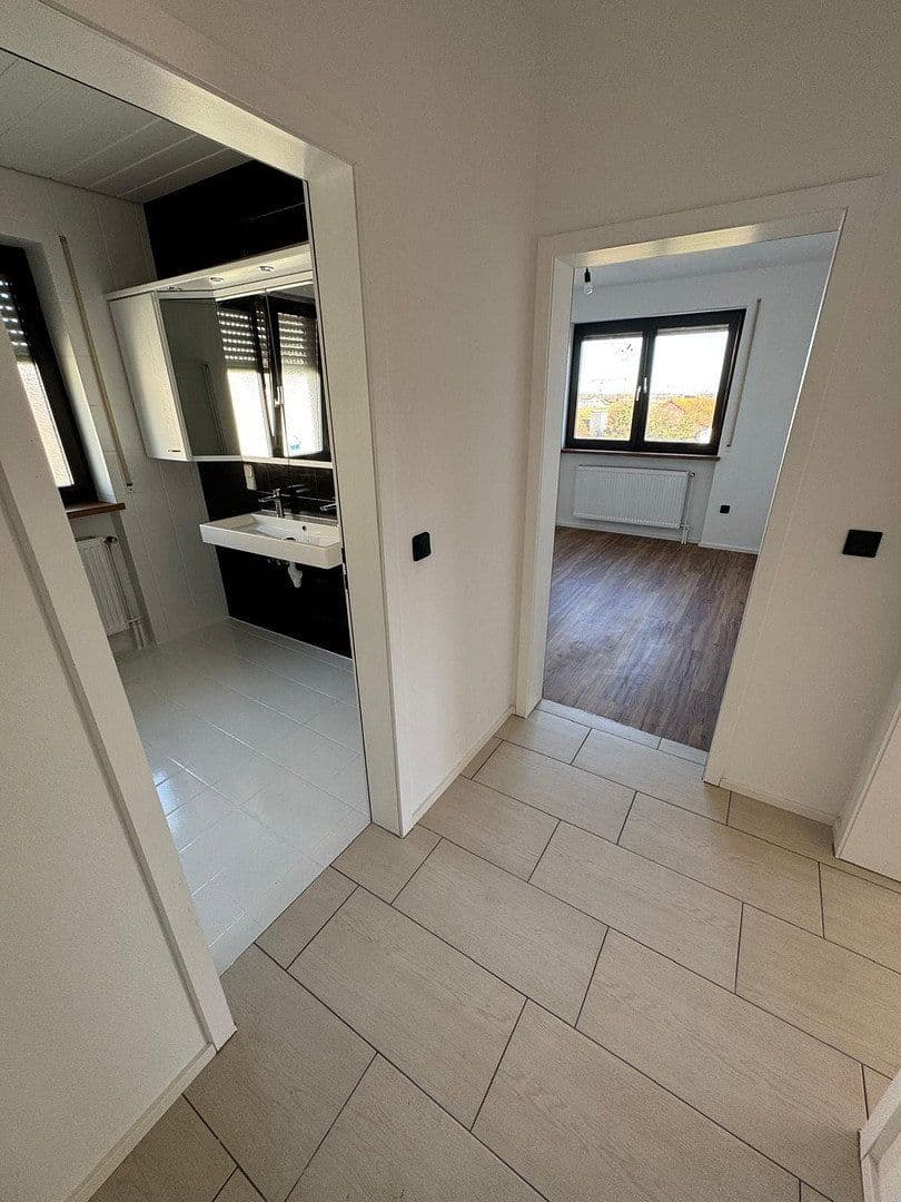 Prenájom bytu 3-izbový 115 m², Hepberg, Bavorsko Prenájom bytu 3-izbový 115 m², Hepberg, Bavorsko