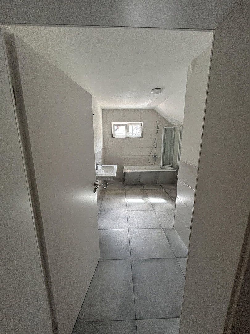 Prenájom bytu 3-izbový 107 m², Creglingen, Bádensko-Wurttembersko Prenájom bytu 3-izbový 107 m², Creglingen, Bádensko-Wurttembersko