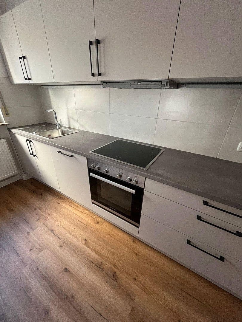 Prenájom bytu 3-izbový 107 m², Creglingen, Bádensko-Wurttembersko Prenájom bytu 3-izbový 107 m², Creglingen, Bádensko-Wurttembersko