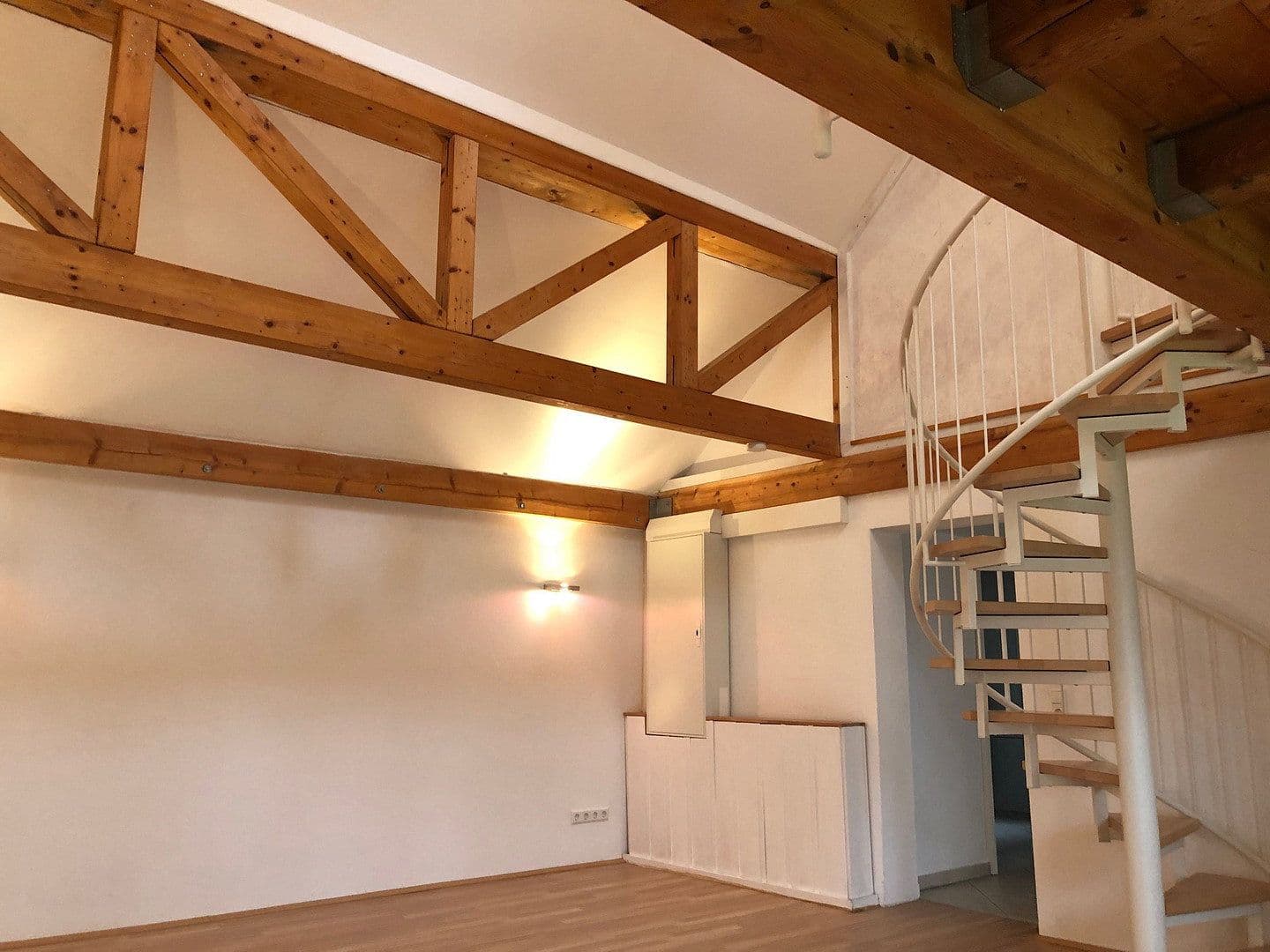 Prenájom bytu 2-izbový 78 m², Achern, Bádensko-Wurttembersko Prenájom bytu 2-izbový 78 m², Achern, Bádensko-Wurttembersko