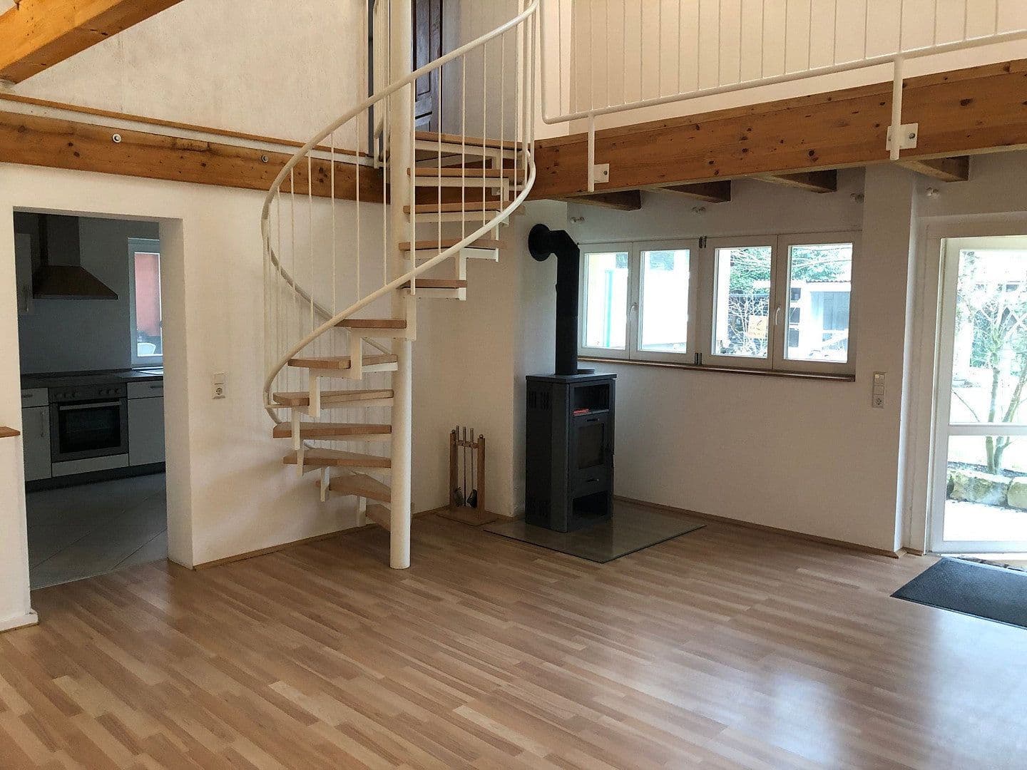 Prenájom bytu 2-izbový 78 m², Achern, Bádensko-Wurttembersko Prenájom bytu 2-izbový 78 m², Achern, Bádensko-Wurttembersko