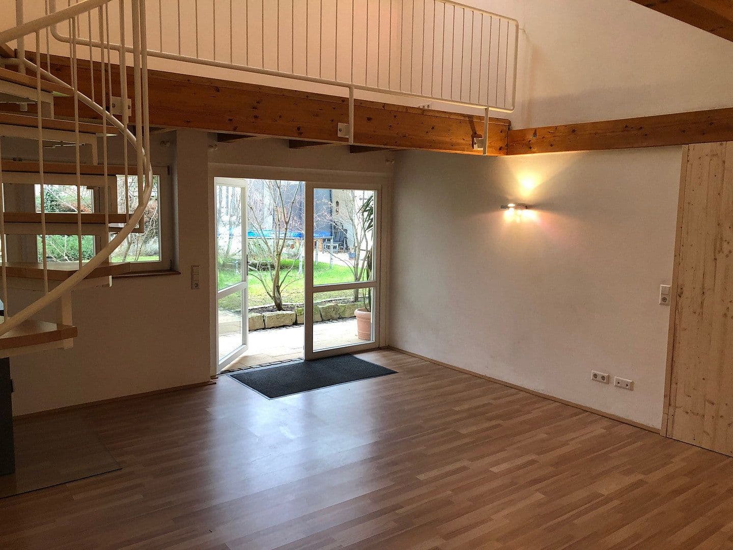 Prenájom bytu 2-izbový 78 m², Achern, Bádensko-Wurttembersko Prenájom bytu 2-izbový 78 m², Achern, Bádensko-Wurttembersko