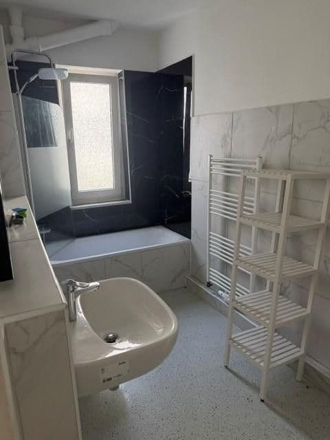 Prenájom bytu 2-izbový 68 m², Sedanstr. 39, Hannover, Dolné Sasko Prenájom bytu 2-izbový 68 m², Sedanstr. 39, Hannover, Dolné Sasko