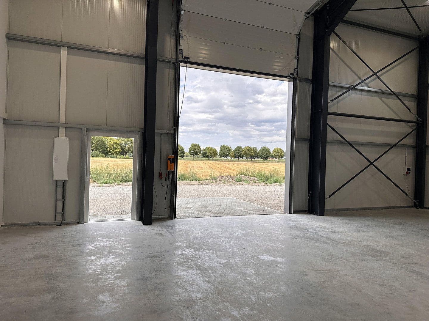Prenájom nebytového priestoru 2.700 m², Michael Schäffer Straße 11d, Bobingen, Bavorsko Prenájom nebytového priestoru 2.700 m², Michael Schäffer Straße 11d, Bobingen, Bavorsko