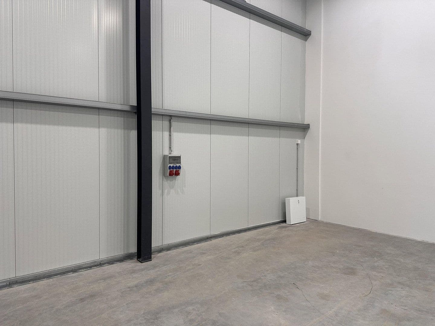Prenájom nebytového priestoru 2.700 m², Michael Schäffer Straße 11d, Bobingen, Bavorsko Prenájom nebytového priestoru 2.700 m², Michael Schäffer Straße 11d, Bobingen, Bavorsko
