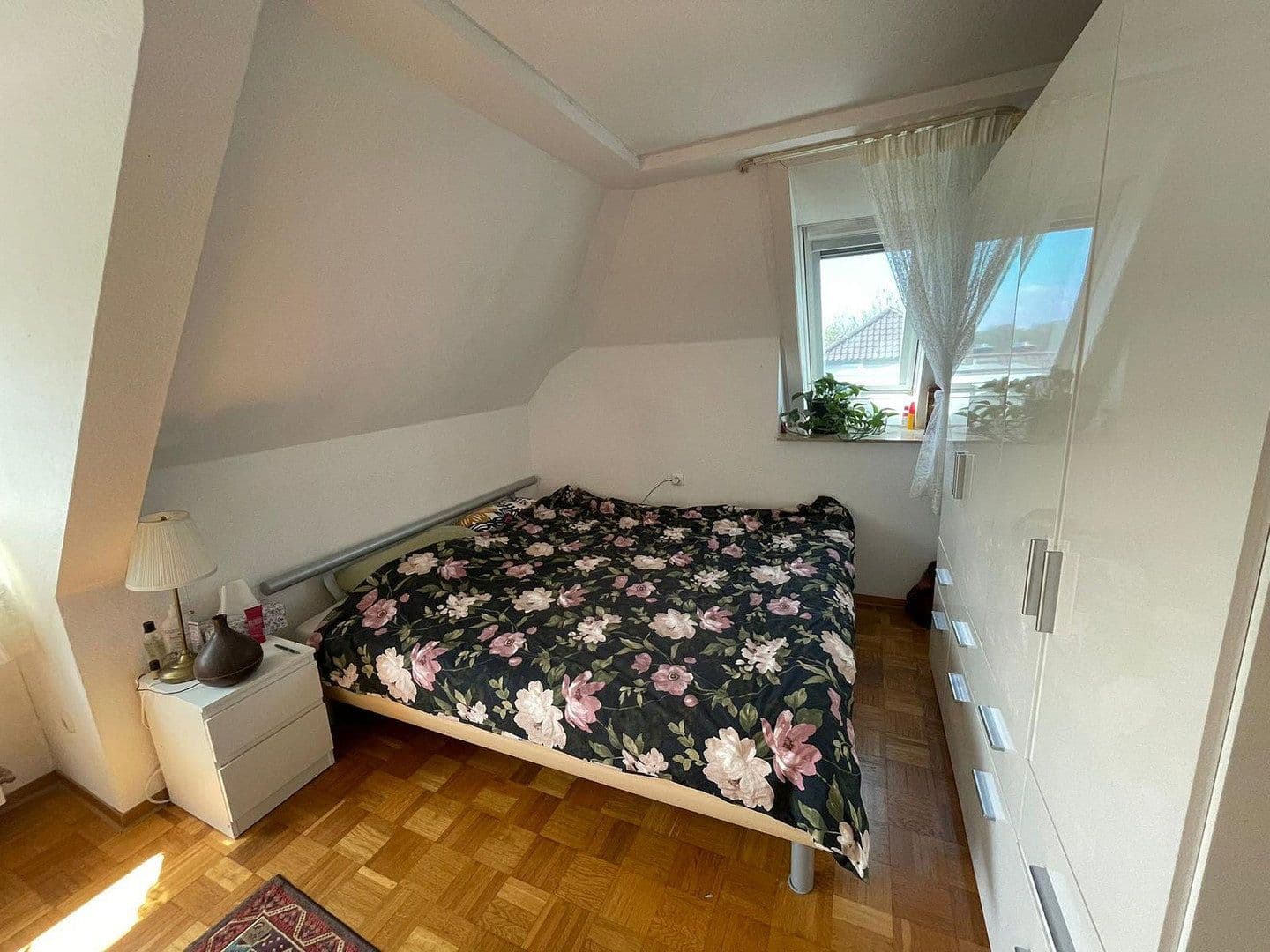 Prenájom bytu 3-izbový 48 m², Eisingen, Bádensko-Wurttembersko Prenájom bytu 3-izbový 48 m², Eisingen, Bádensko-Wurttembersko