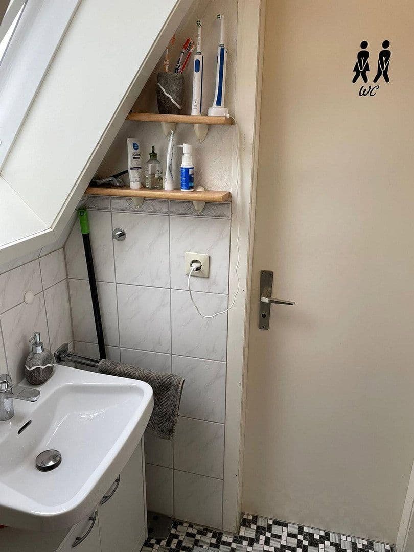 Prenájom bytu 3-izbový 48 m², Eisingen, Bádensko-Wurttembersko Prenájom bytu 3-izbový 48 m², Eisingen, Bádensko-Wurttembersko