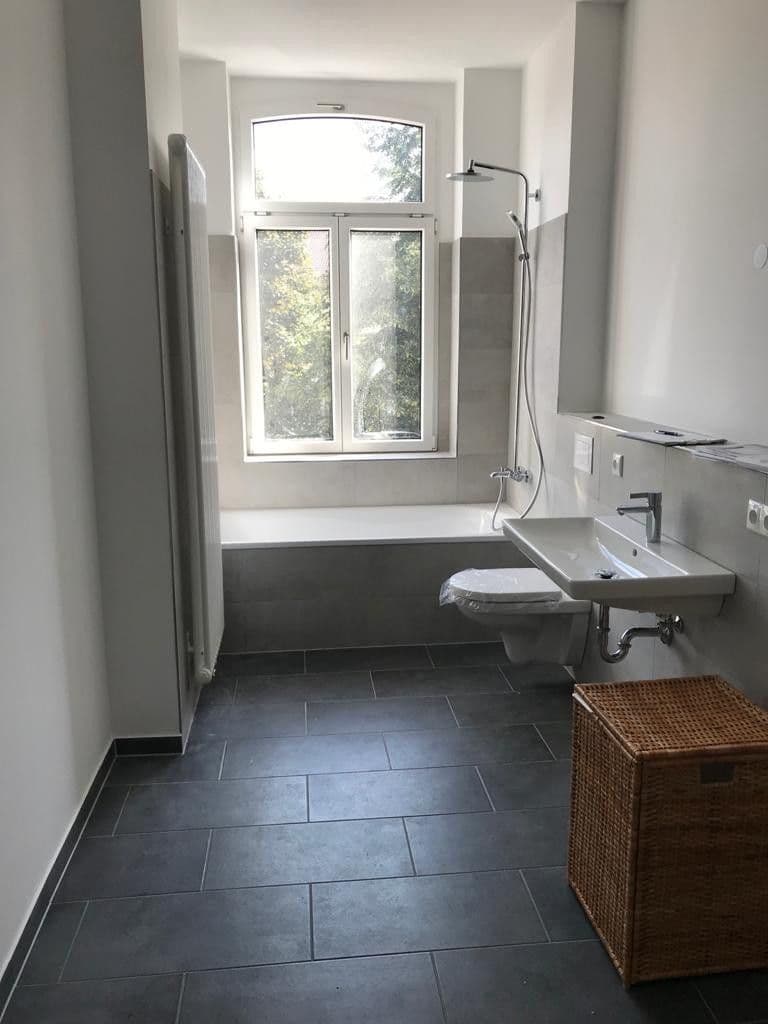 Prenájom bytu 2-izbový 70 m², Erfurt, Durínsko Prenájom bytu 2-izbový 70 m², Erfurt, Durínsko
