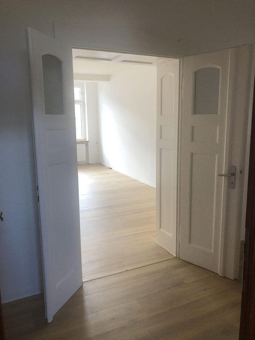 Prenájom bytu 2-izbový 70 m², Erfurt, Durínsko Prenájom bytu 2-izbový 70 m², Erfurt, Durínsko
