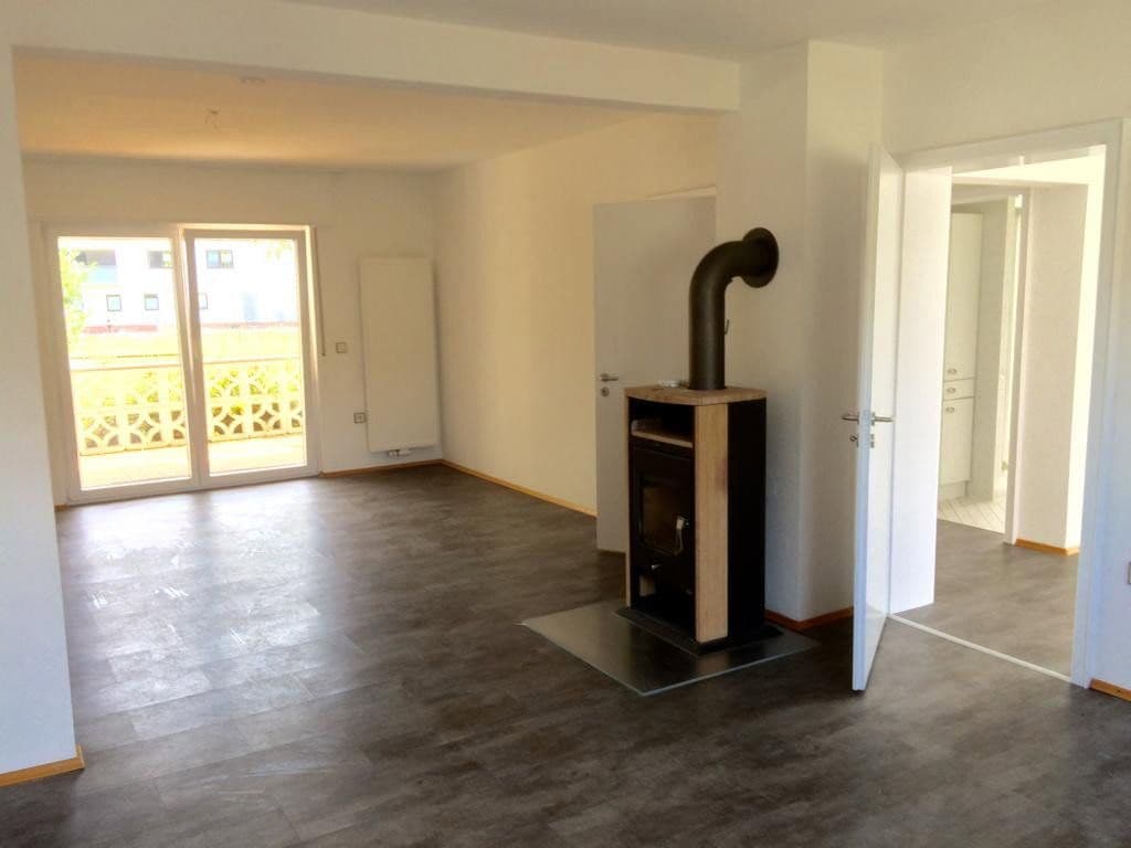 Prenájom domu 136 m², pozemok 490 m², Mühlhausen, Bádensko-Wurttembersko Prenájom domu 136 m², pozemok 490 m², Mühlhausen, Bádensko-Wurttembersko