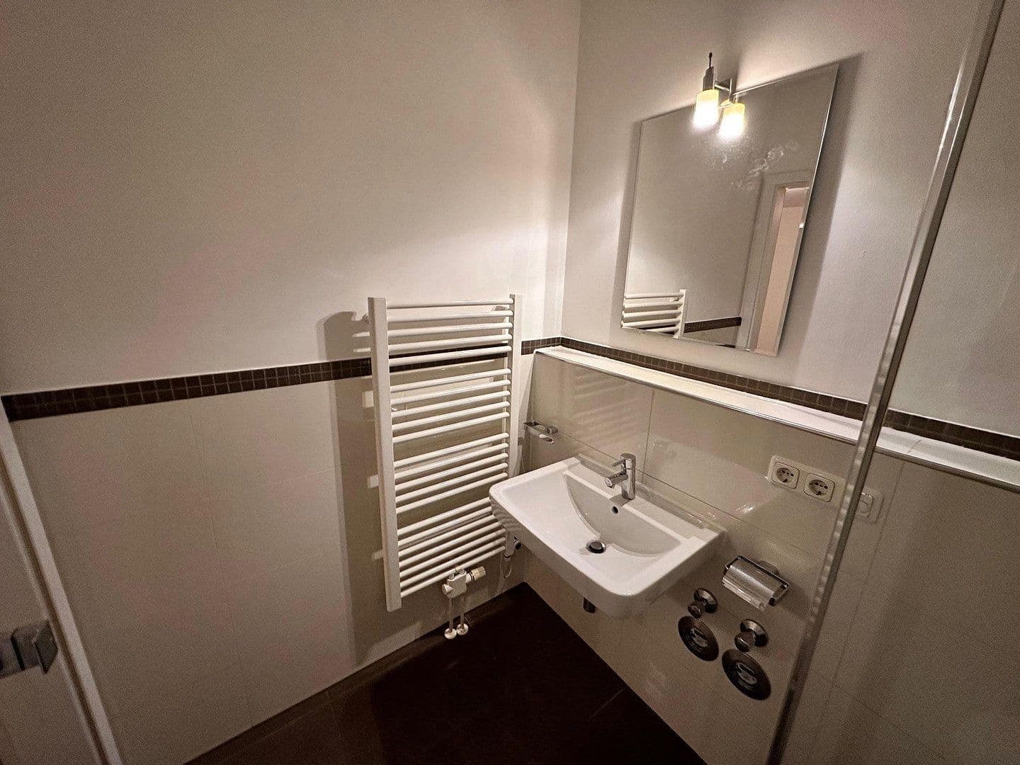 Prenájom bytu 1-izbový 30 m², Rosengarten, Dolné Sasko Prenájom bytu 1-izbový 30 m², Rosengarten, Dolné Sasko