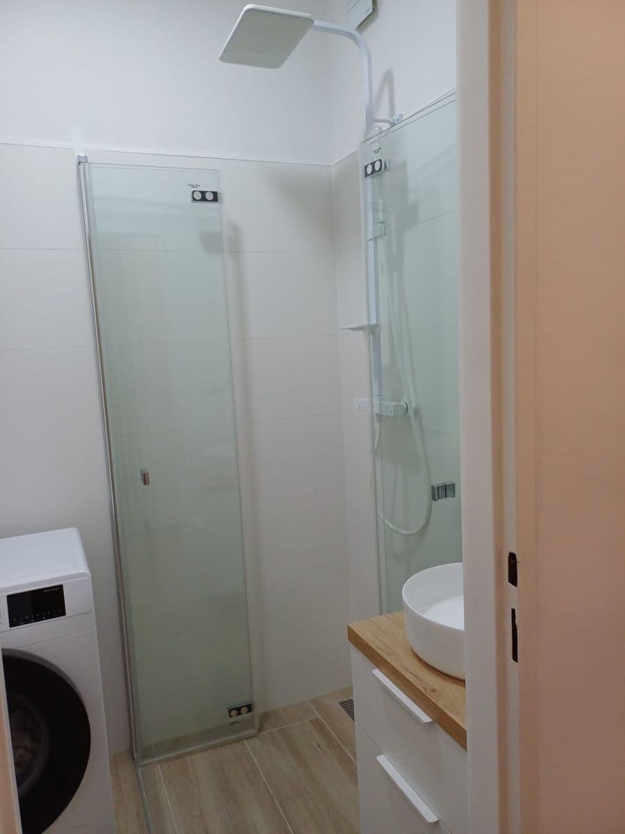 Prenájom bytu 2-izbový 67 m², Horní, Brno, Jihomoravský kraj Prenájom bytu 2-izbový 67 m², Horní, Brno, Jihomoravský kraj