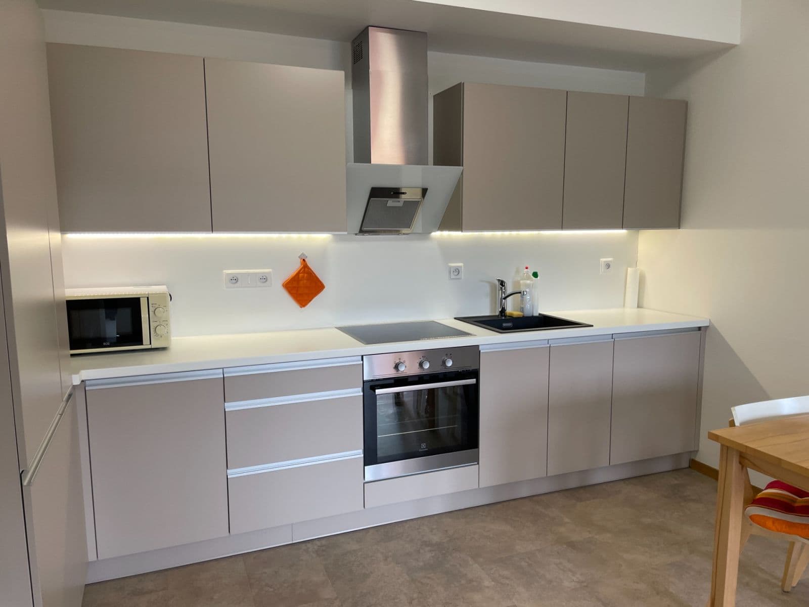 Prenájom bytu 2-izbový 50 m², Terronská, Praha, Praha Prenájom bytu 2-izbový 50 m², Terronská, Praha, Praha