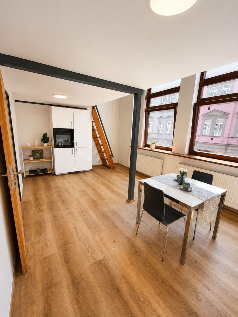 Prenájom bytu 2-izbový 57 m², Novákových, Praha, Praha Prenájom bytu 2-izbový 57 m², Novákových, Praha, Praha