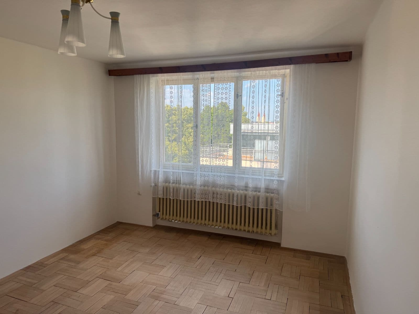 Prenájom bytu 3-izbový 72 m², Brožíkova, Plzeň, Plzeňský kraj Prenájom bytu 3-izbový 72 m², Brožíkova, Plzeň, Plzeňský kraj