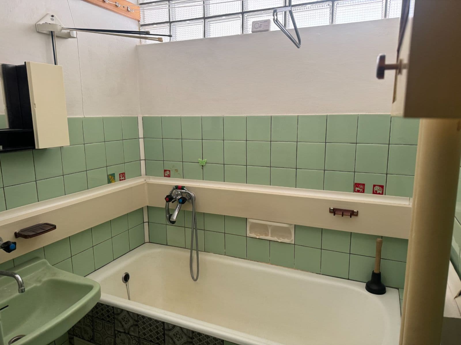 Prenájom bytu 3-izbový 72 m², Brožíkova, Plzeň, Plzeňský kraj Prenájom bytu 3-izbový 72 m², Brožíkova, Plzeň, Plzeňský kraj