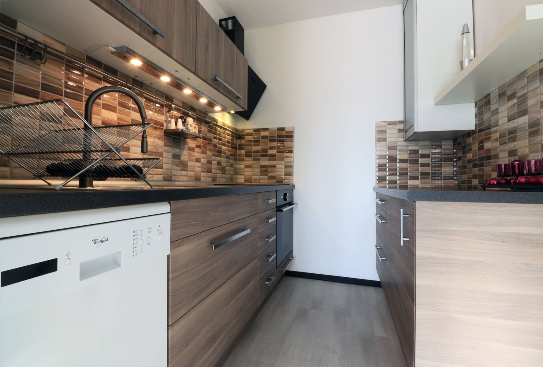 Prenájom bytu 2-izbový 43 m², Tovární, Beroun, Středočeský kraj Prenájom bytu 2-izbový 43 m², Tovární, Beroun, Středočeský kraj