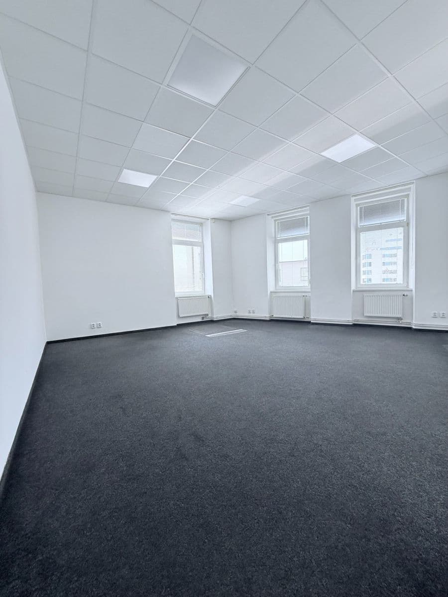 Prenájom kancelárie 33 m², Vlhká, Brno, Jihomoravský kraj Prenájom kancelárie 33 m², Vlhká, Brno, Jihomoravský kraj