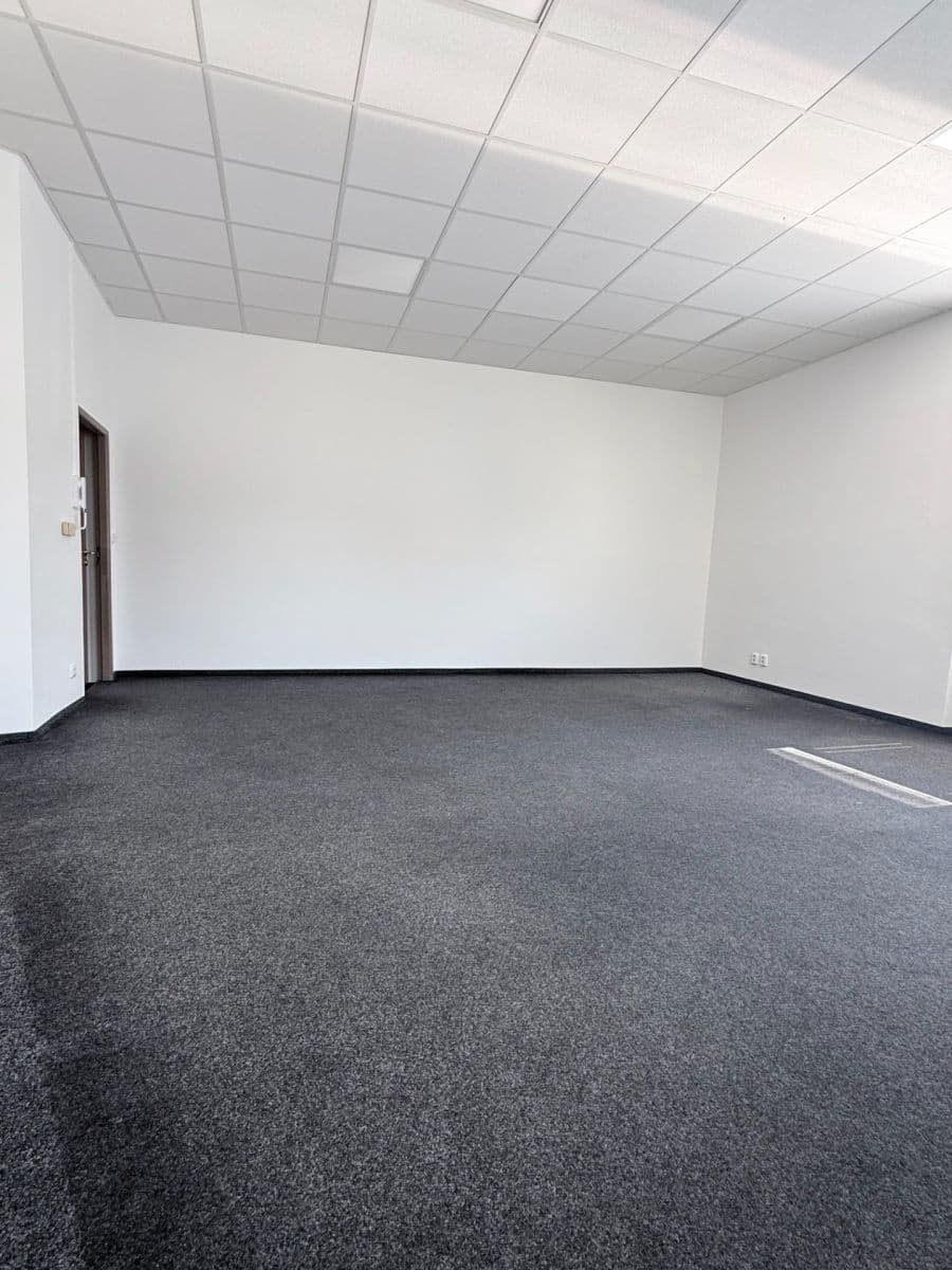Prenájom kancelárie 33 m², Vlhká, Brno, Jihomoravský kraj Prenájom kancelárie 33 m², Vlhká, Brno, Jihomoravský kraj