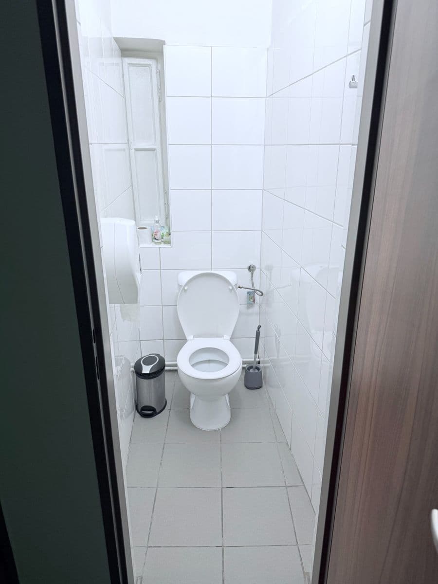 Prenájom kancelárie 33 m², Vlhká, Brno, Jihomoravský kraj Prenájom kancelárie 33 m², Vlhká, Brno, Jihomoravský kraj