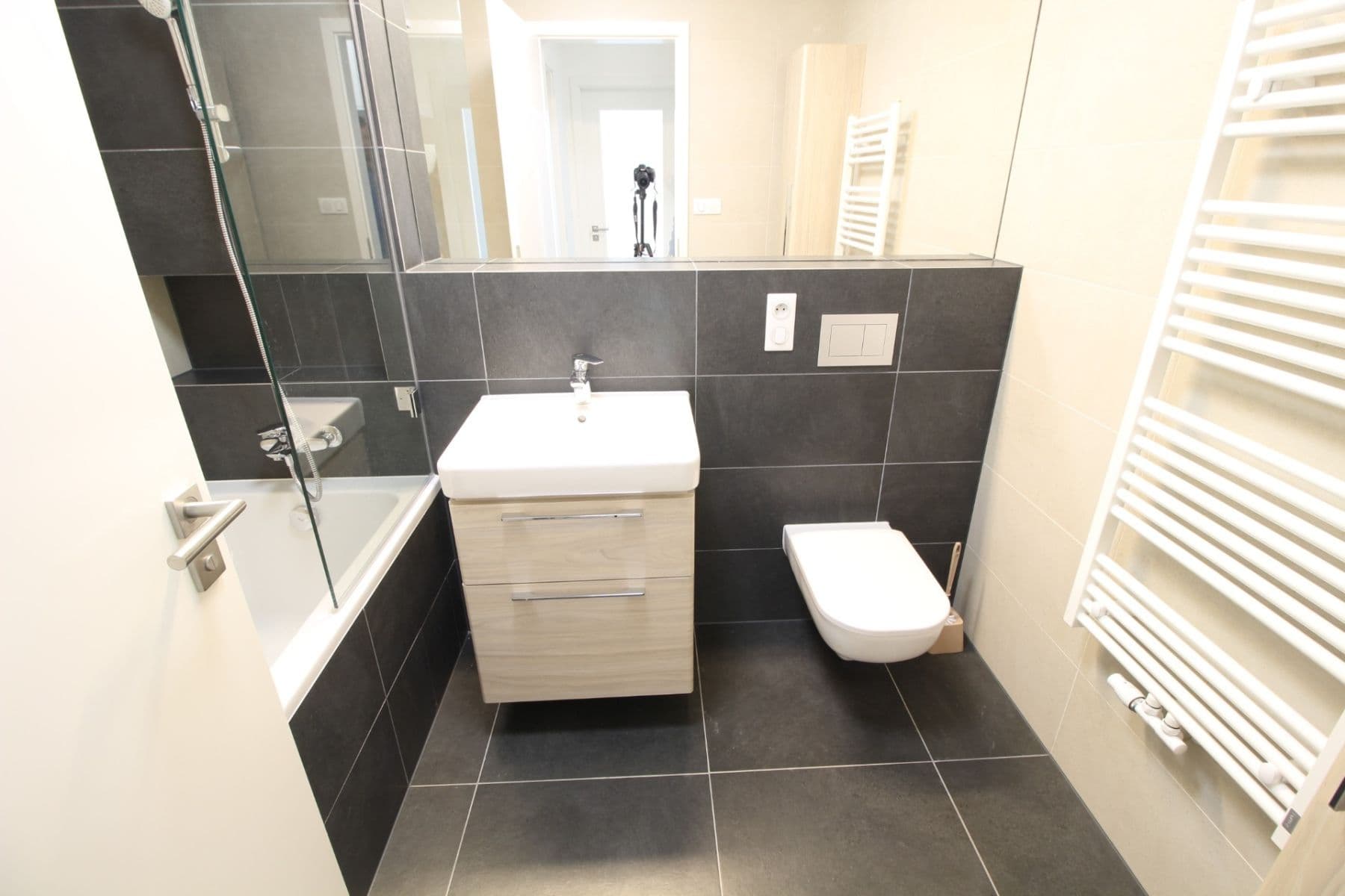Prenájom bytu 2-izbový 52 m², Univerzitní, Praha, Praha Prenájom bytu 2-izbový 52 m², Univerzitní, Praha, Praha