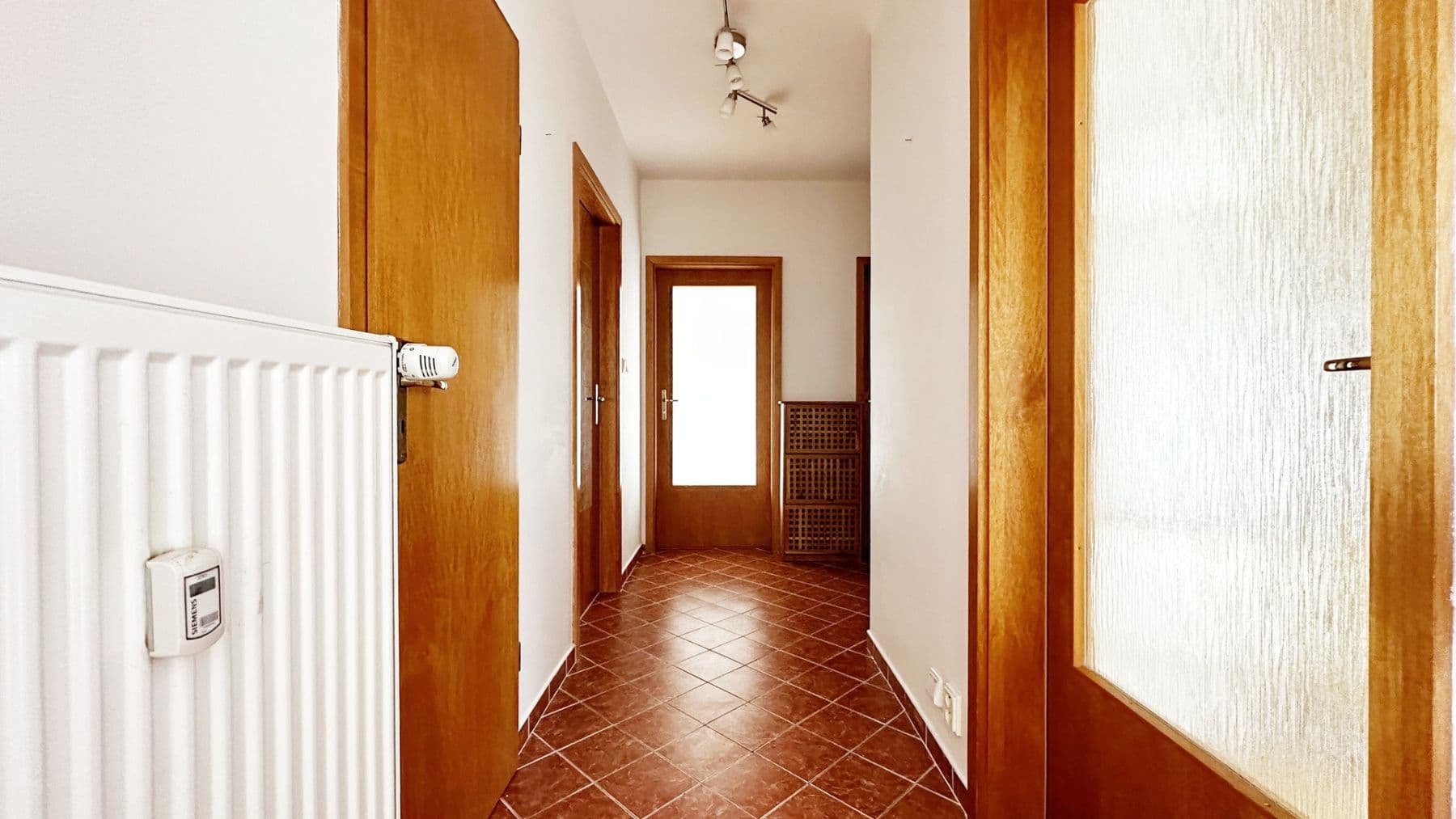 Prenájom bytu 3-izbový 96 m², K viaduktu, Praha, Praha Prenájom bytu 3-izbový 96 m², K viaduktu, Praha, Praha