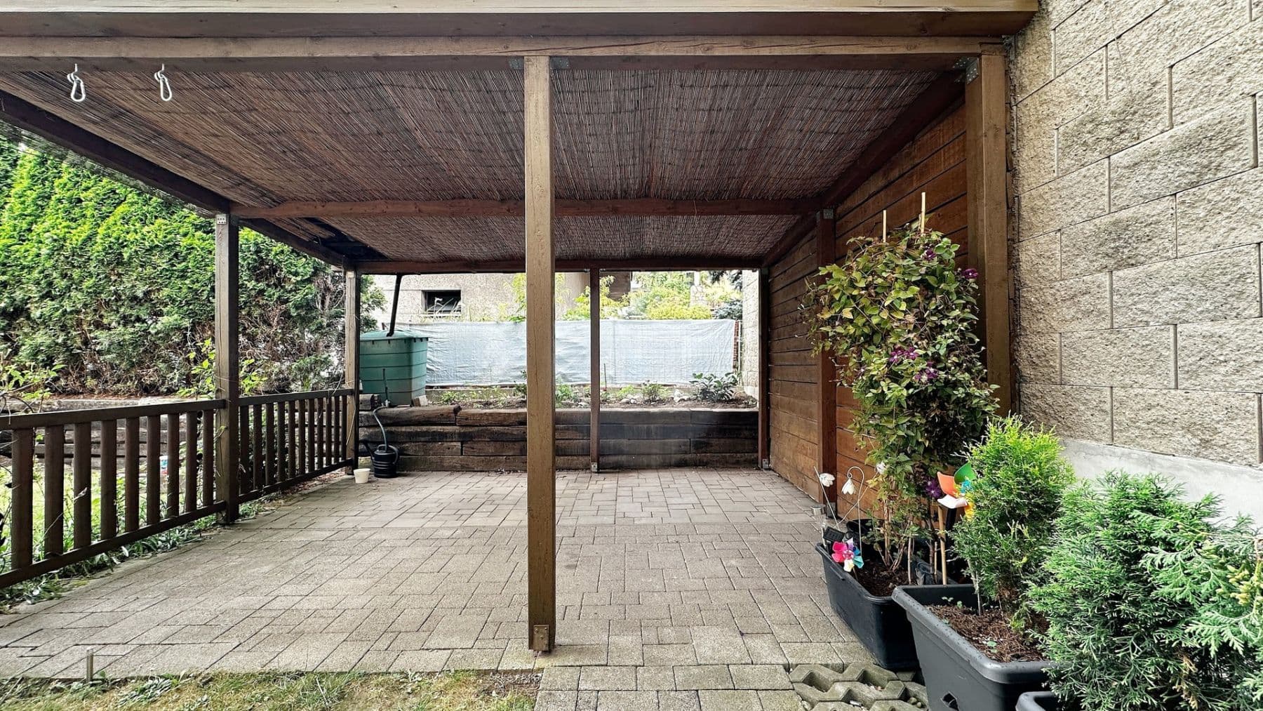 Prenájom bytu 3-izbový 96 m², K viaduktu, Praha, Praha Prenájom bytu 3-izbový 96 m², K viaduktu, Praha, Praha