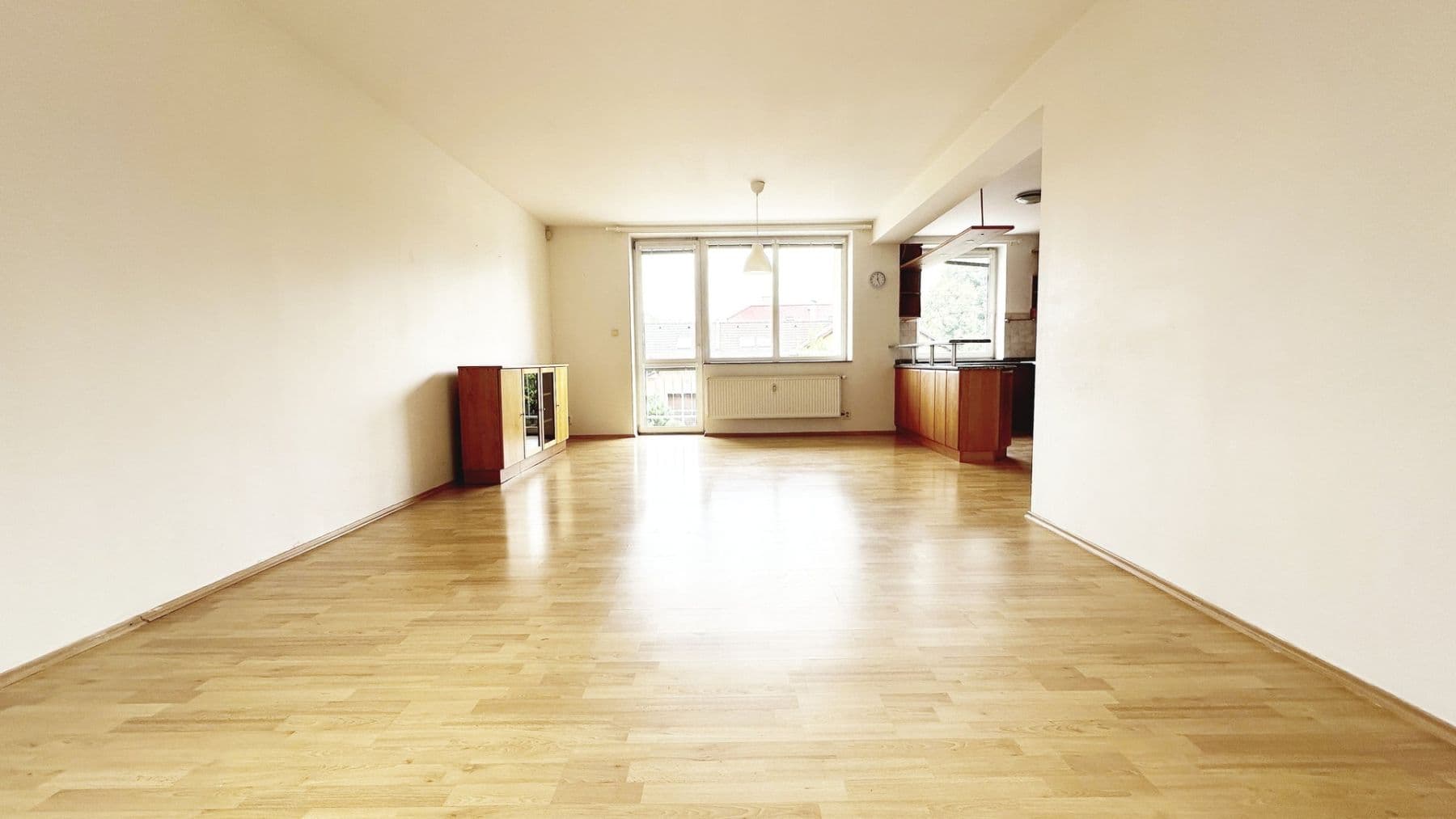 Prenájom bytu 3-izbový 96 m², K viaduktu, Praha, Praha Prenájom bytu 3-izbový 96 m², K viaduktu, Praha, Praha