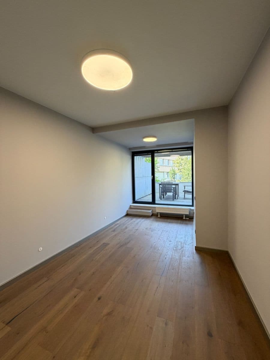 Prenájom bytu 3-izbový 65 m², Pod Průsekem, Praha, Praha Prenájom bytu 3-izbový 65 m², Pod Průsekem, Praha, Praha