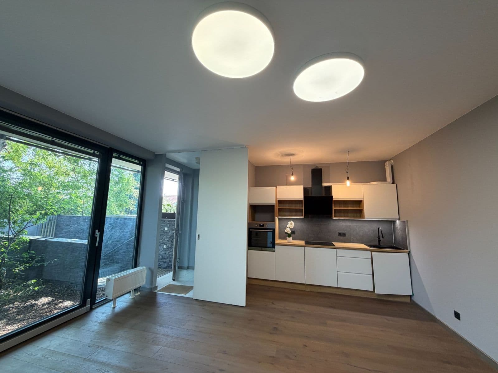 Prenájom bytu 3-izbový 65 m², Pod Průsekem, Praha, Praha Prenájom bytu 3-izbový 65 m², Pod Průsekem, Praha, Praha