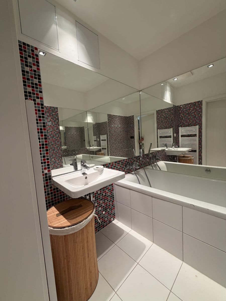 Prenájom bytu 3-izbový 65 m², Pod Průsekem, Praha, Praha Prenájom bytu 3-izbový 65 m², Pod Průsekem, Praha, Praha