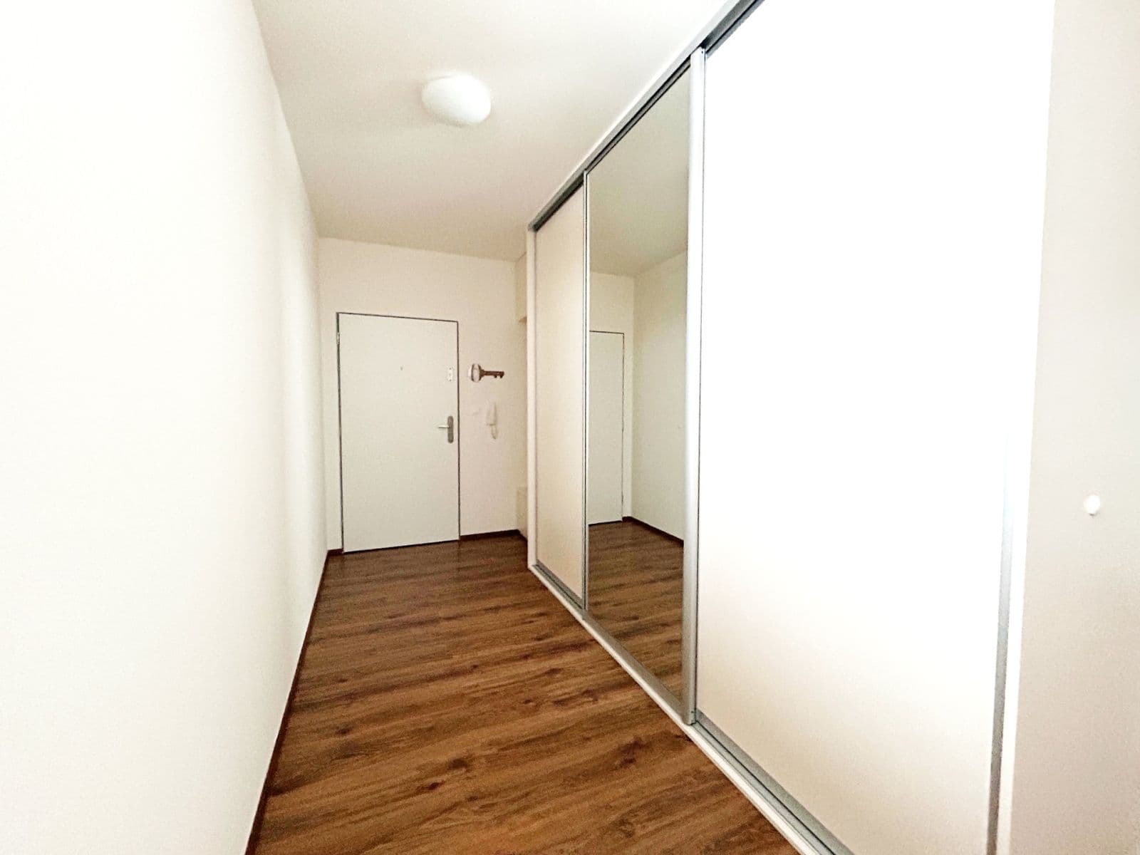 Prenájom bytu 3-izbový 67 m², U Hostavického potoka, Praha, Praha Prenájom bytu 3-izbový 67 m², U Hostavického potoka, Praha, Praha
