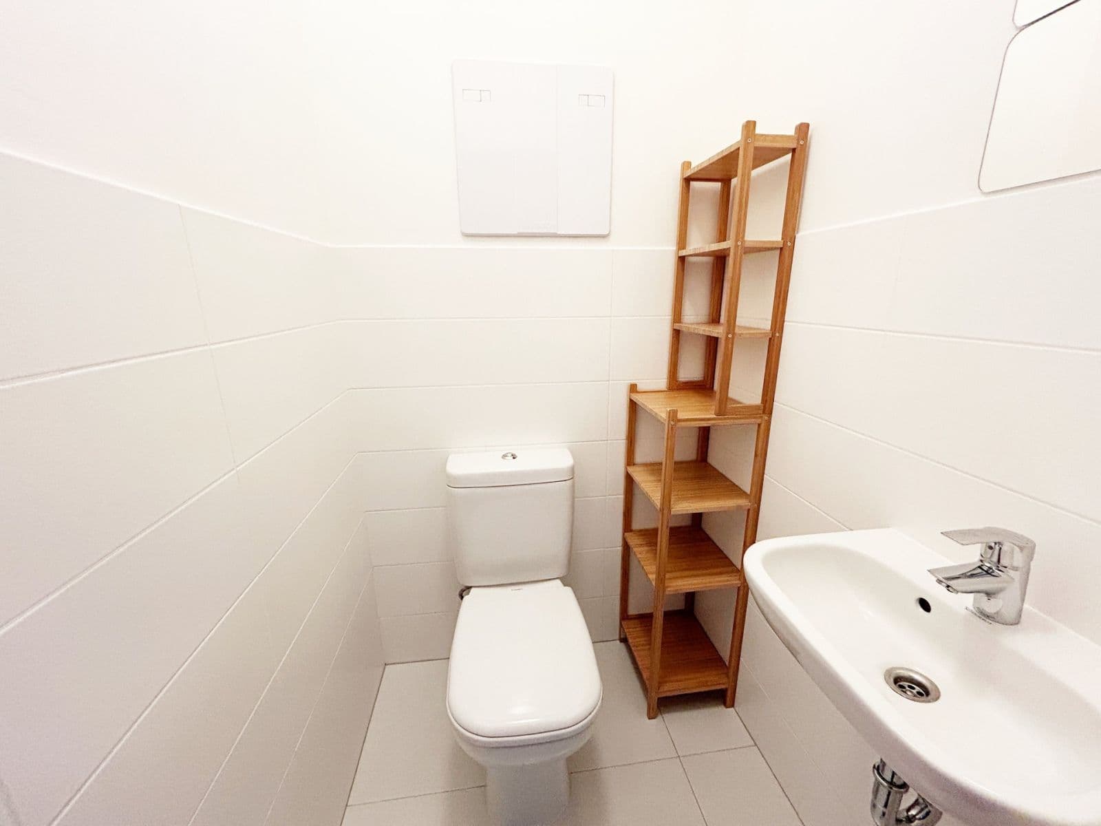 Prenájom bytu 3-izbový 67 m², U Hostavického potoka, Praha, Praha Prenájom bytu 3-izbový 67 m², U Hostavického potoka, Praha, Praha