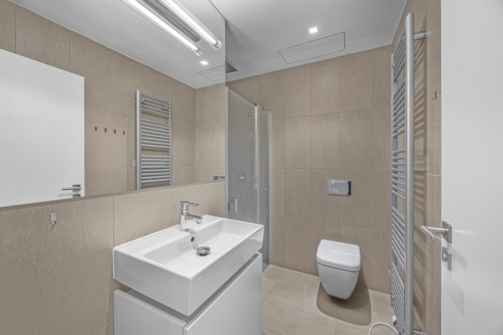 Prenájom bytu 2-izbový 50 m², Altajská, Praha, Praha Prenájom bytu 2-izbový 50 m², Altajská, Praha, Praha