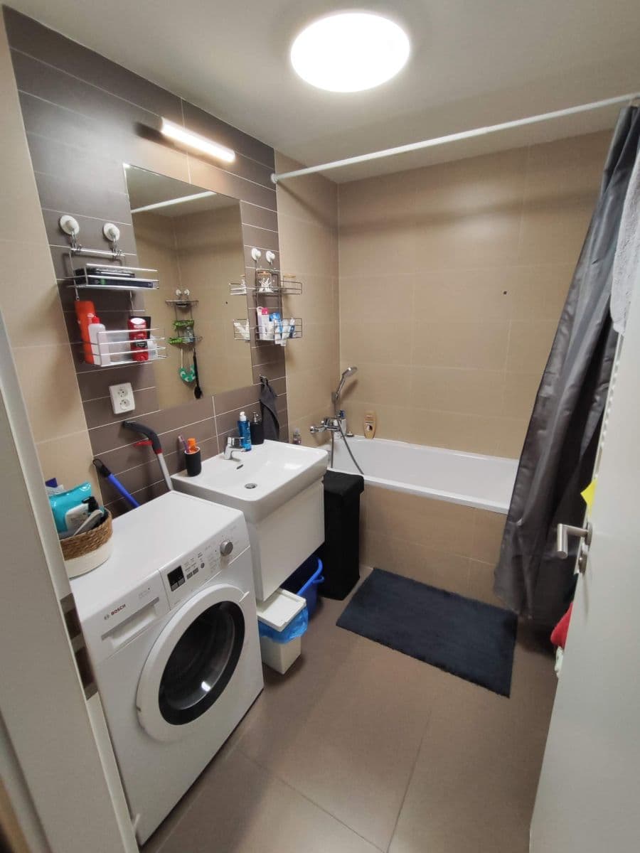 Prenájom bytu 2-izbový 56 m², Hartigova, Praha, Praha Prenájom bytu 2-izbový 56 m², Hartigova, Praha, Praha