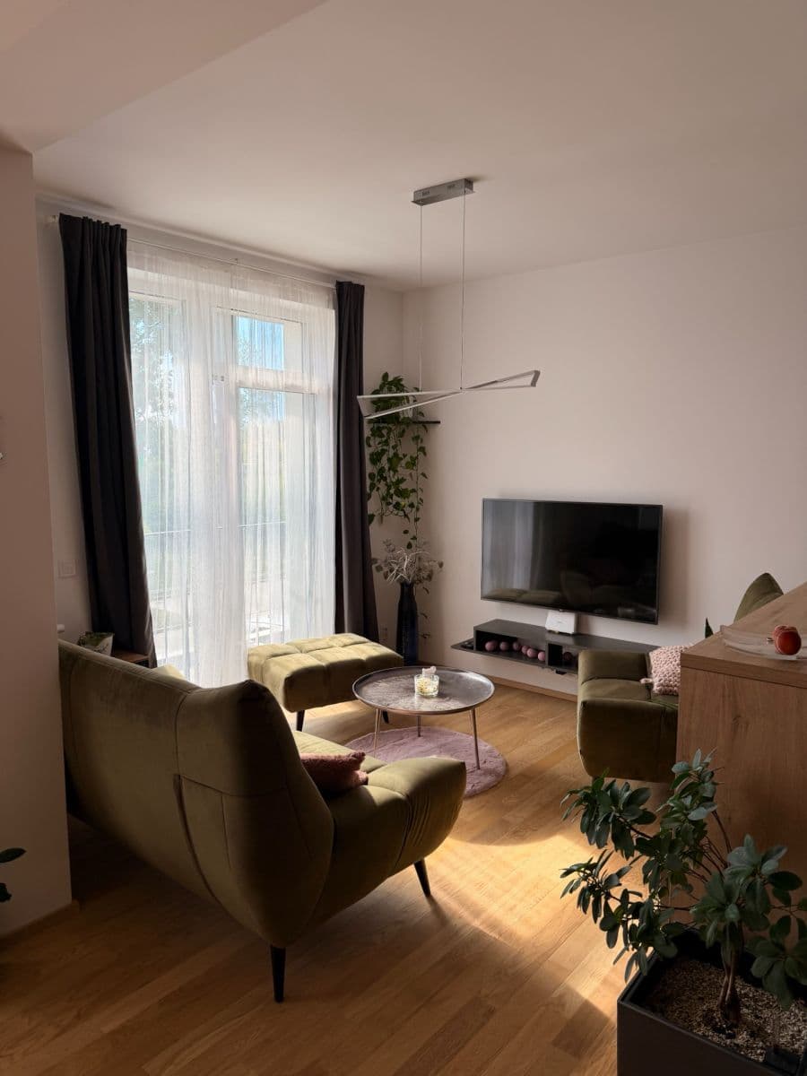 Prenájom bytu 2-izbový 58 m², Křižíkova, Čelákovice, Středočeský kraj Prenájom bytu 2-izbový 58 m², Křižíkova, Čelákovice, Středočeský kraj