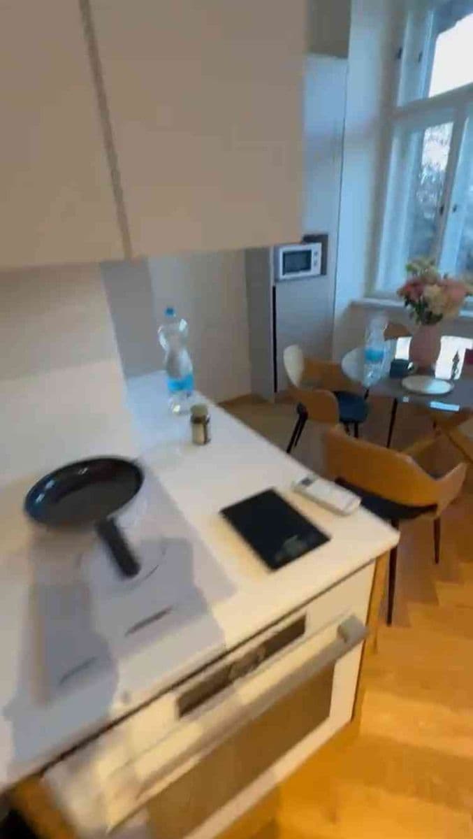 Prenájom bytu 2-izbový 56 m², Na Bělidle, Praha, Praha Prenájom bytu 2-izbový 56 m², Na Bělidle, Praha, Praha
